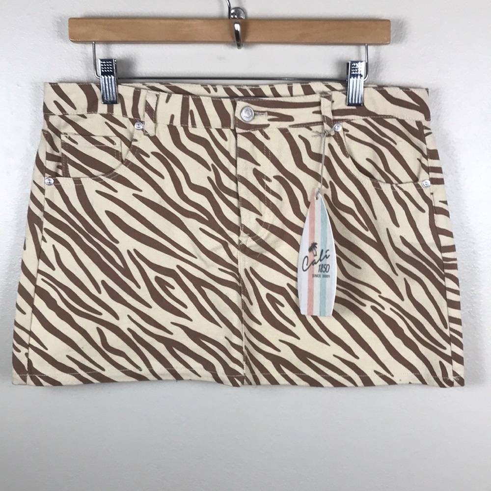 Cali 1850 Womens Large‎ Zebra Print Mini Skirt NEW